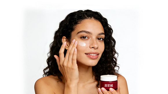 甜菜碱护肤黑科技：保湿、抗氧、延缓衰老一步到位