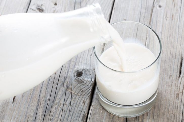 甜菜碱盐酸盐：高效绿色的饲料营养增强剂